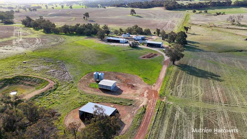 8221 Brookton Highway Jelcobine WA 6306 - Image 3