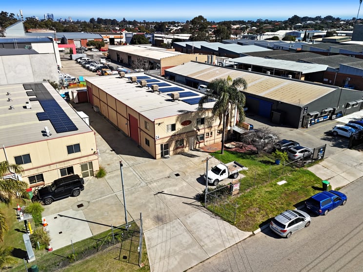 Click to view all images 24 Mooney Street Bayswater WA 6053 - Image 1