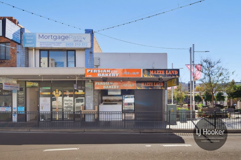 Click to view all images 215 Merrylands Road Merrylands NSW 2160 - Image 1