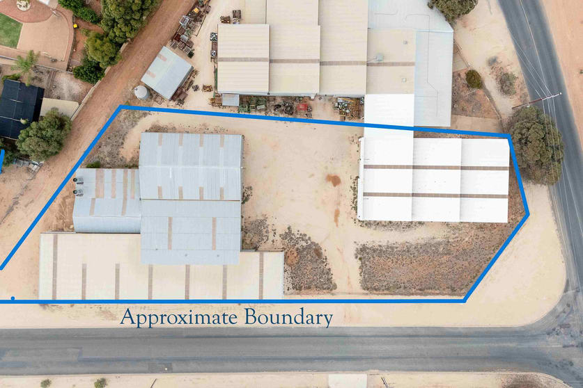 Click to view all images 23 Armstrong Avenue Loxton SA 5333 - Image 1