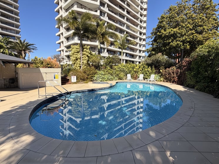 Click to view all images Paradise Waters QLD 4217 - Image 1