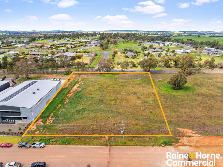 7 Dangar Place Wagga Wagga NSW 2650 - Image 2