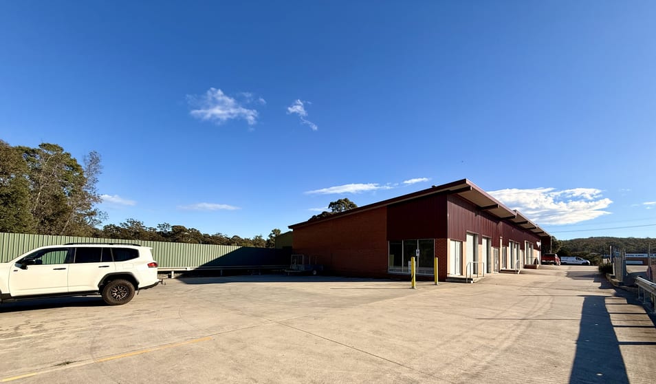 Click to view all images 10 Shelley Road Moruya NSW 2537 - Image 2