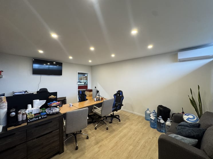 Click to view all images 12/16 Macquarie Place Boronia VIC 3155 - Image 2