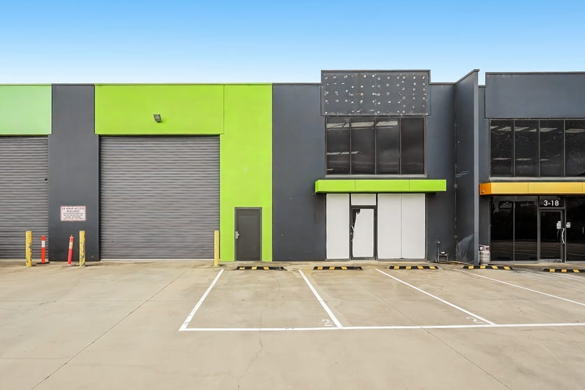 Click to view all images 26 Bate Close Pakenham VIC 3810 - Image 1