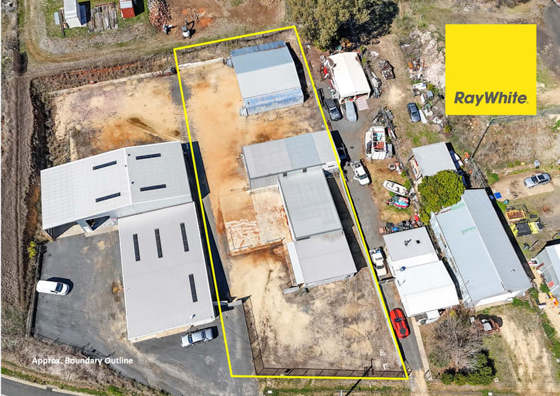 Click to view all images 76 Ring Street Inverell NSW 2360 - Image 1