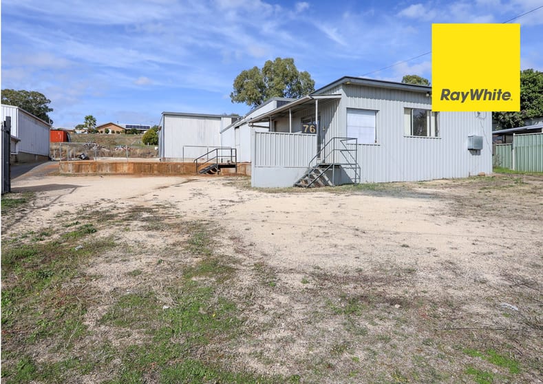 Click to view all images 76 Ring Street Inverell NSW 2360 - Image 2