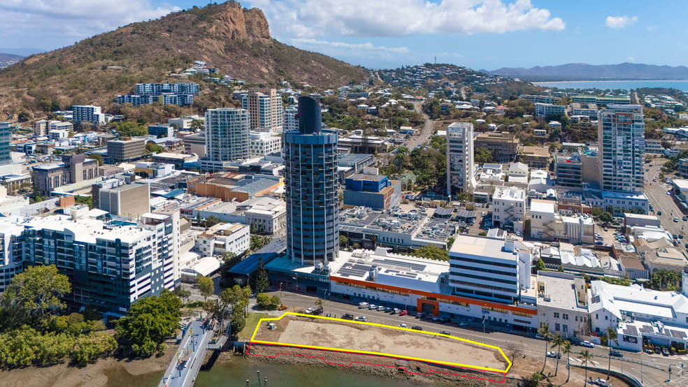 Click to view all images 30 Ogden Street Townsville City QLD 4810 - Image 5