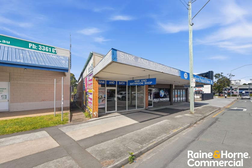 Click to view all images 737 & 739 Gympie Road Chermside QLD 4032 - Image 3