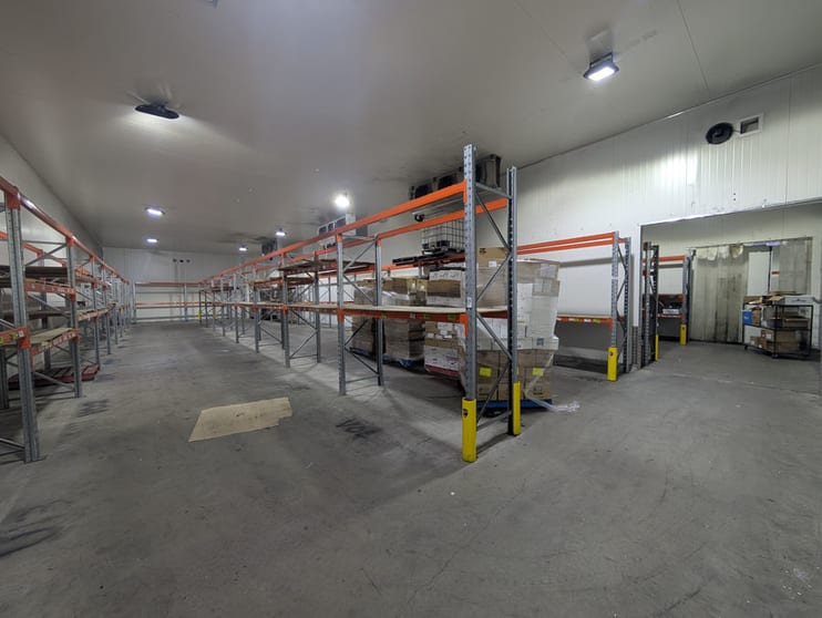 Click to view all images 6B & 8 Bramp Close Portsmith QLD 4870 - Image 4