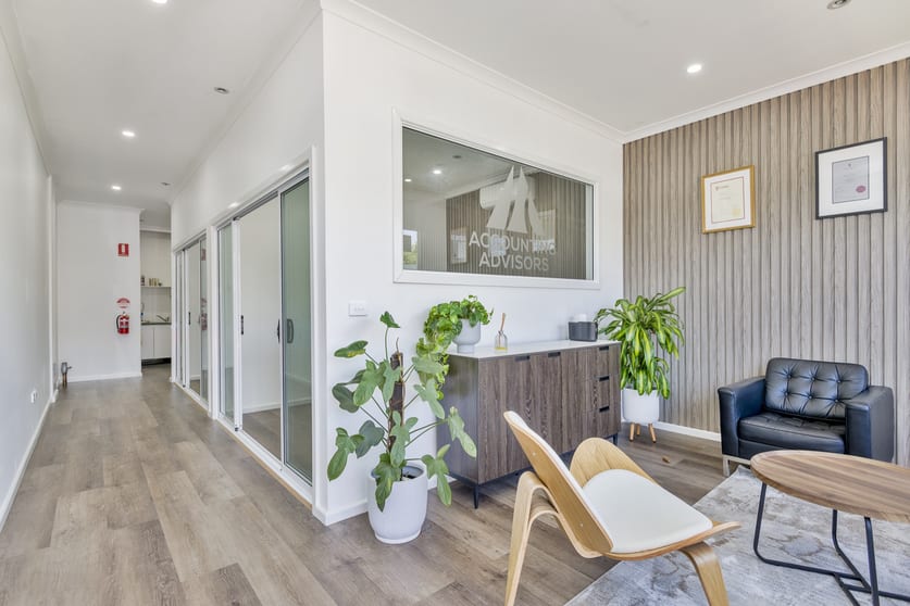 2/15 Windsor Avenue Springvale VIC 3171 - Image 3