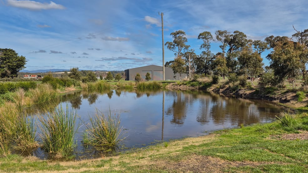 Click to view all images 143 Archbalds Lane Tyers VIC 3844 - Image 2