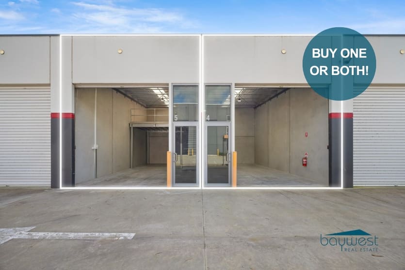 Click to view all images 4&5/10 Dutton Street Rosebud VIC 3939 - Image 1
