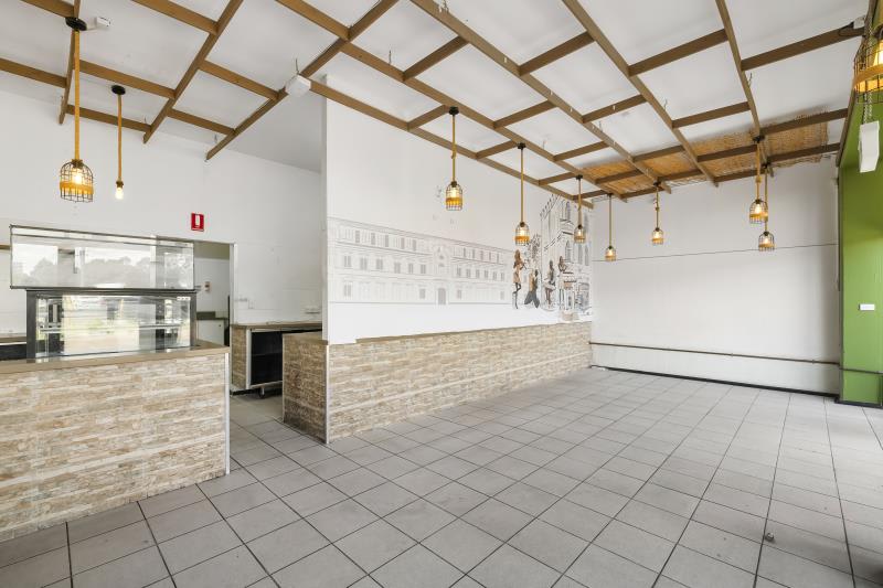 Click to view all images Unit 16/8-12 Deadman Road Moorebank NSW 2170 - Image 3