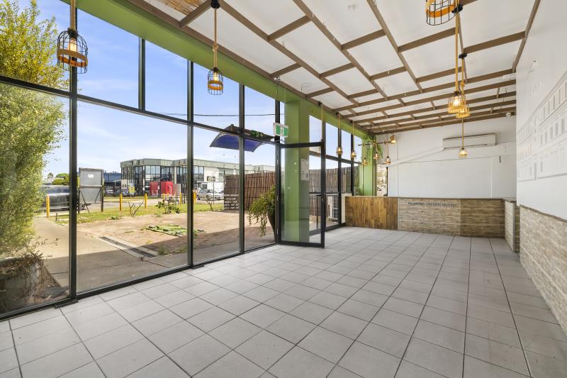 Click to view all images Unit 16/8-12 Deadman Road Moorebank NSW 2170 - Image 2