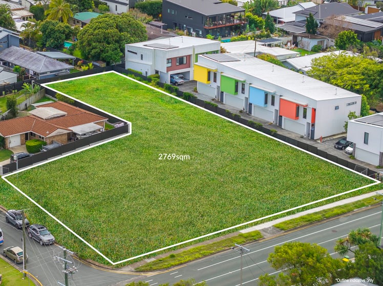 Click to view all images 79-81 Musgrave Avenue Labrador QLD 4215 - Image 2
