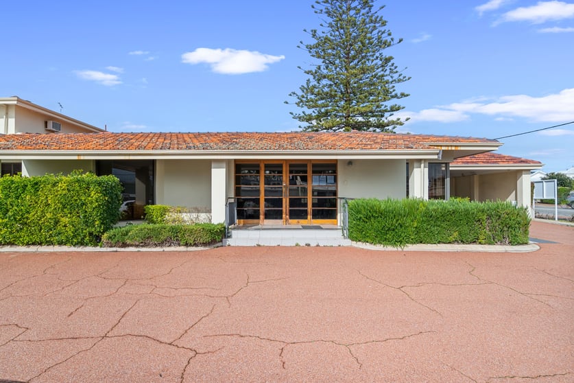 Click to view all images 2 Leslie Street Mandurah WA 6210 - Image 5