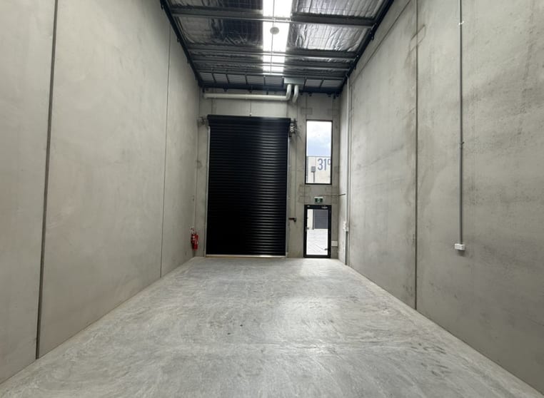 Click to view all images 17c/3a Newlands Road Reservoir VIC 3073 - Image 2