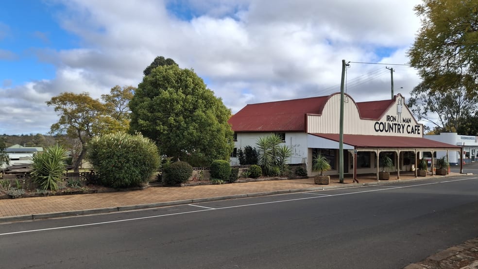 Click to view all images 109 Mocatta Street Goombungee QLD 4354 - Image 3
