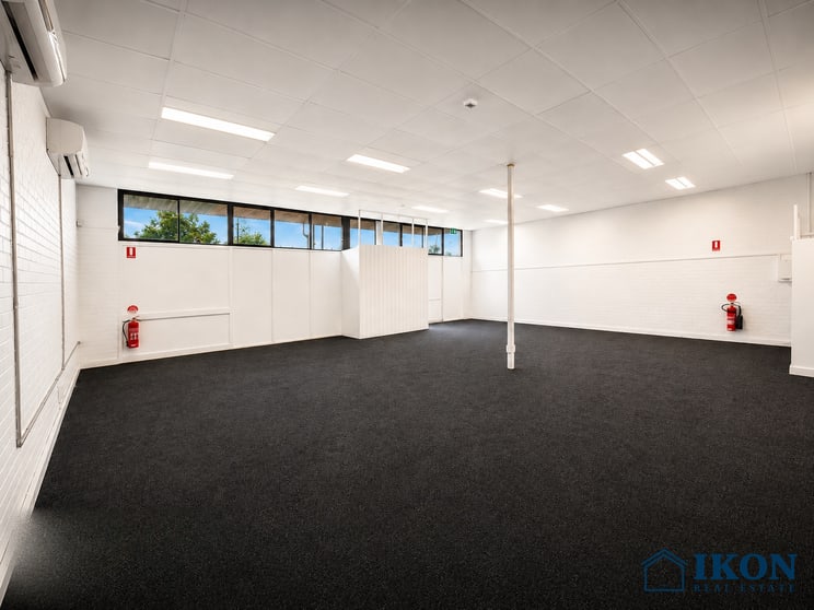 Click to view all images 7 Kingfisher Lane Woodberry NSW 2322 - Image 3