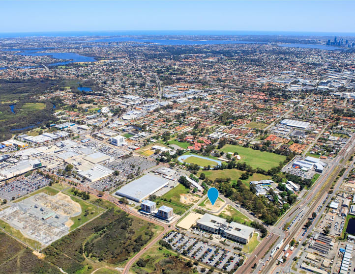Click to view all images 1&5 Delaney Vista Cannington WA 6107 - Image 3