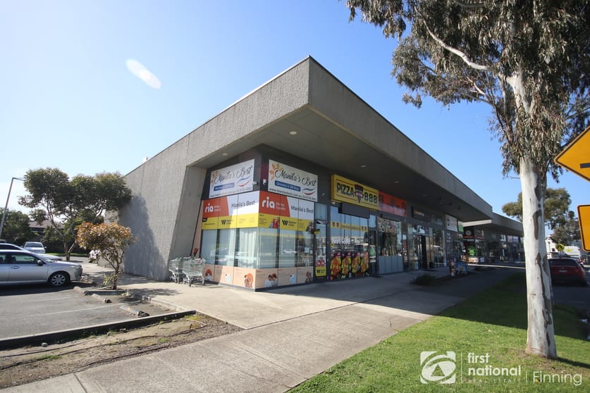 Click to view all images 5 Linden Tree Way Cranbourne VIC 3977 - Image 1