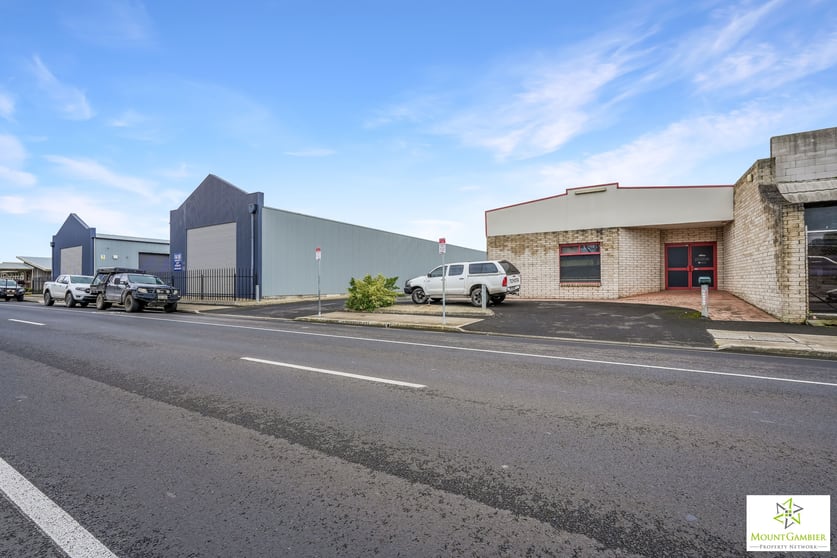12 Margaret St Mount Gambier SA 5290 - Image 1