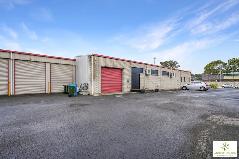 12 Margaret St Mount Gambier SA 5290 - Image 3