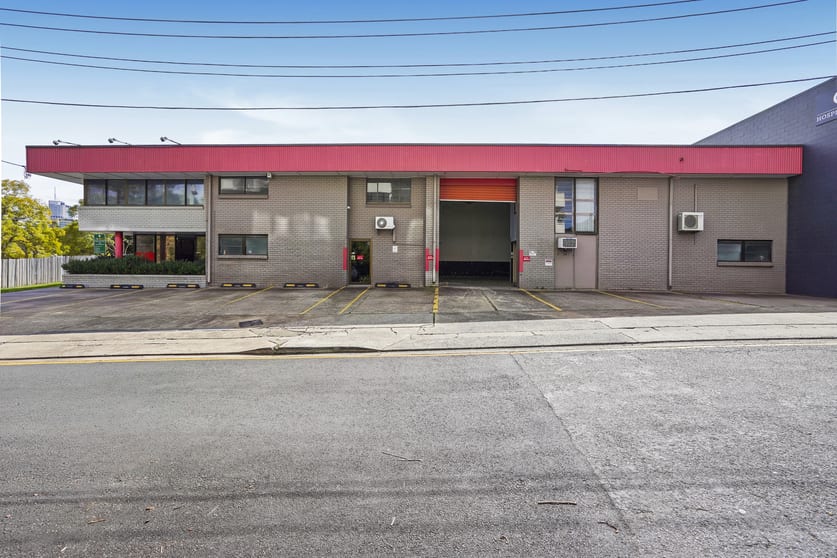 Click to view all images 165 Wellington Road East Brisbane QLD 4169 - Image 3