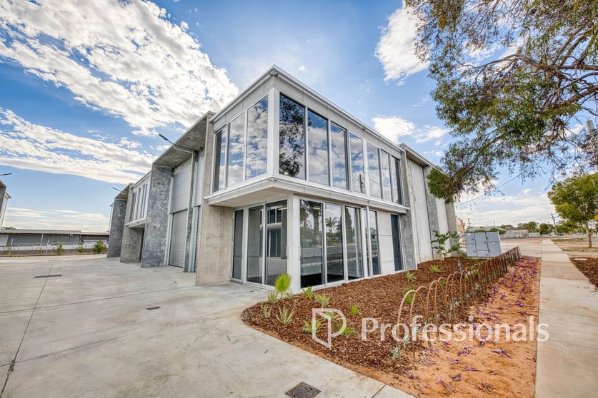 Click to view all images Warehouse 2 (Lot 8)/67-71 Eighth Street Mildura VIC 3500 - Image 1