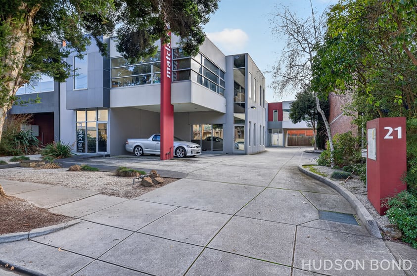 Click to view all images 2/21 Lacey Street Croydon VIC 3136 - Image 2