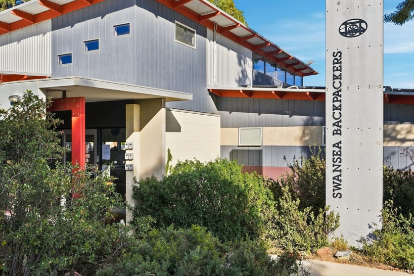 Click to view all images 98 Tasman Highway Swansea TAS 7190 - Image 1