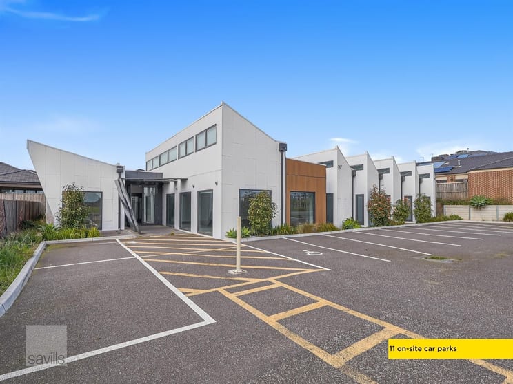 Click to view all images 19S Fathom Way Clyde North VIC 3978 - Image 3