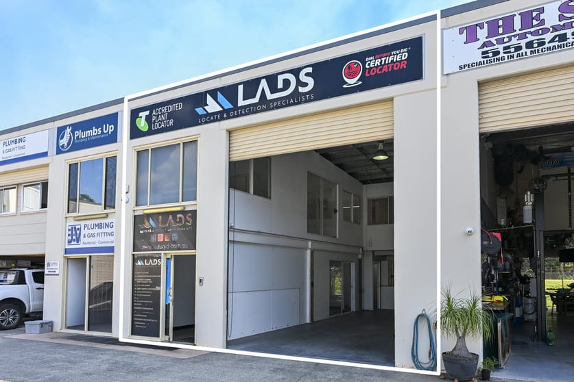 Click to view all images 2/4 Transport Place Molendinar QLD 4214 - Image 2