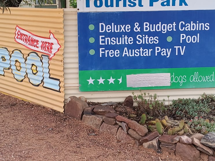 Click to view all images 2001 Hutchison Street Coober Pedy SA 5723 - Image 1