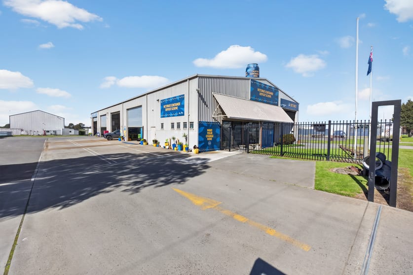 Click to view all images 58 - 60 Eastern Road Traralgon VIC 3844 - Image 1