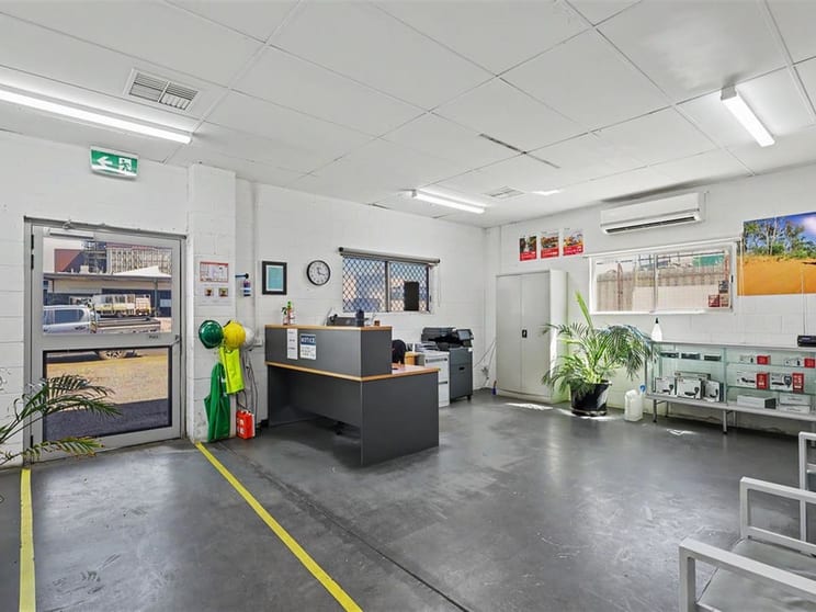 Click to view all images 39 Barkly Highway Mount Isa QLD 4825 - Image 3