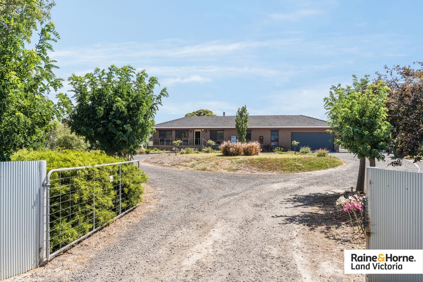 120 Avalon Road Avalon VIC 3212 - Image 2