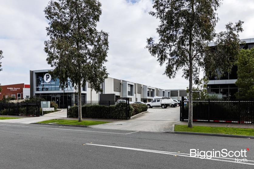 Click to view all images 4/78 Willandra Drive Epping VIC 3076 - Image 2