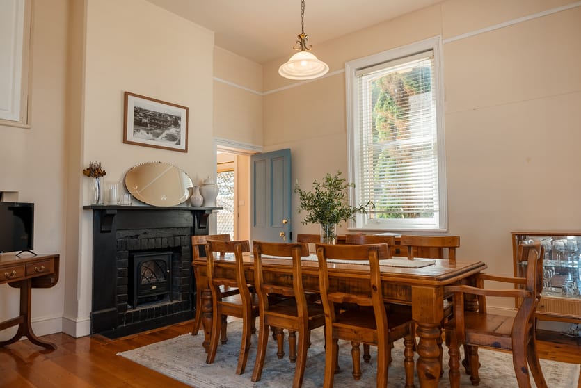 Click to view all images 11 Railway terrace Beachport SA 5280 - Image 1