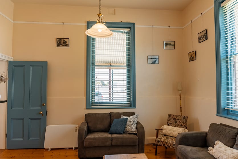 Click to view all images 11 Railway terrace Beachport SA 5280 - Image 3