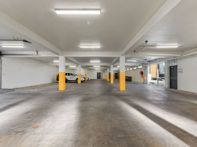 Click to view all images 319-321 Wellington Street South Launceston TAS 7249 - Image 2