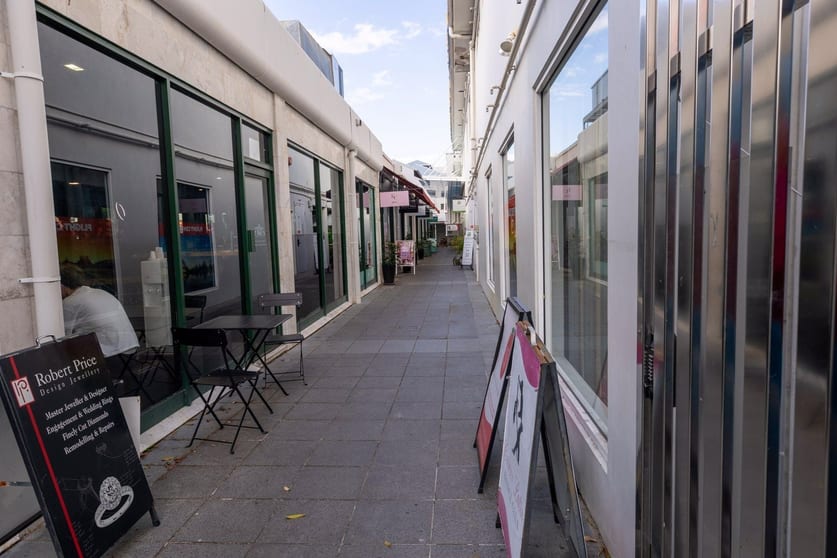 84 Lake Street Cairns City QLD 4870 - Image 3