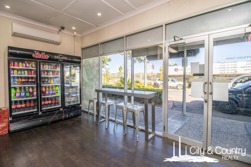 Click to view all images 8 West Street Mount Isa QLD 4825 - Image 2