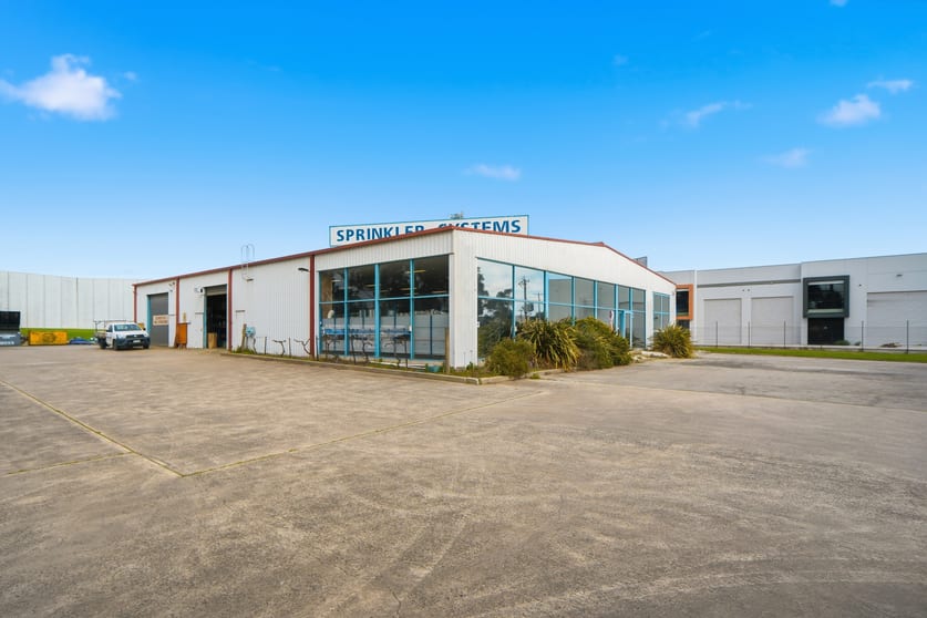 Click to view all images 2-12 Knowles Road Dandenong South VIC 3175 - Image 3