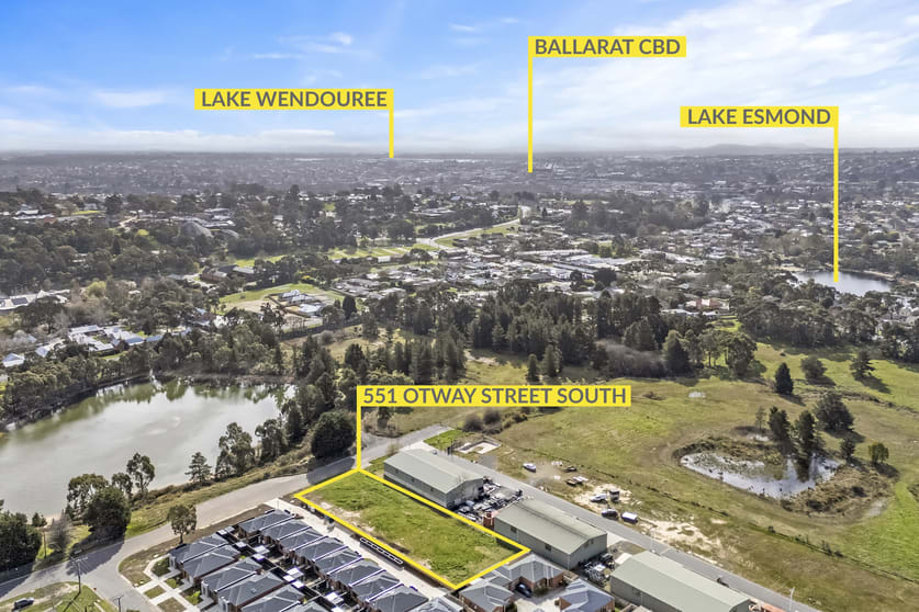 Click to view all images 551 Otway Street South Canadian VIC 3350 - Image 2