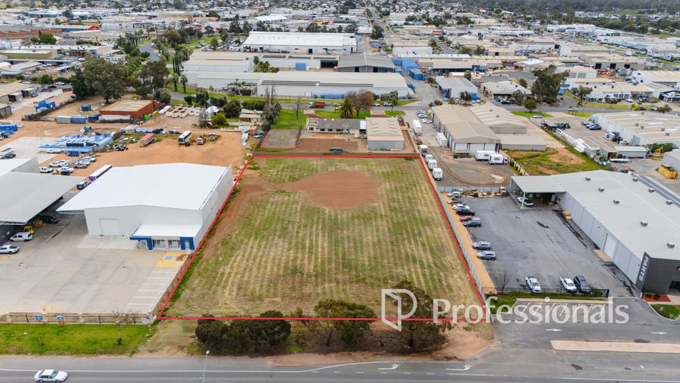 Click to view all images 313-331 Benetook Avenue Mildura VIC 3500 - Image 3