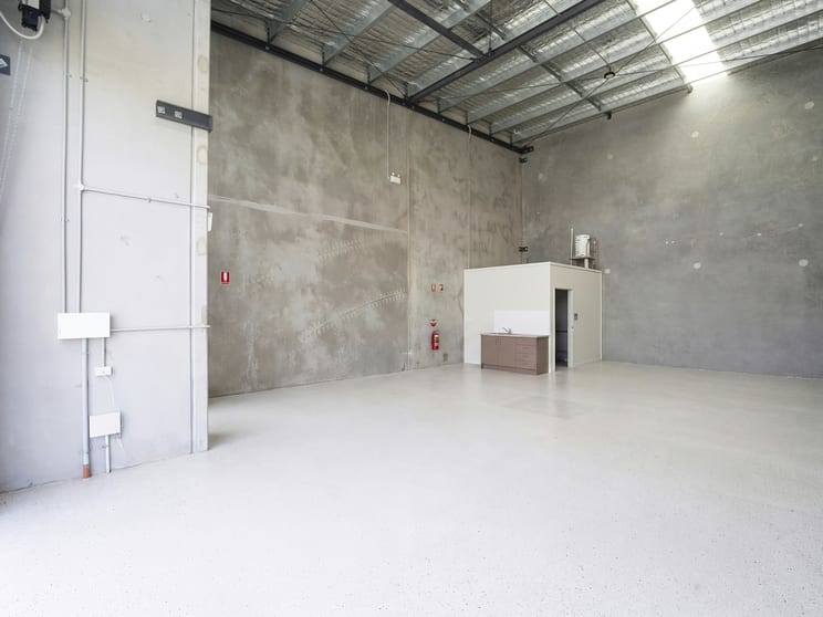 Click to view all images 5/11 Bluewater Close Taylors Beach NSW 2316 - Image 3