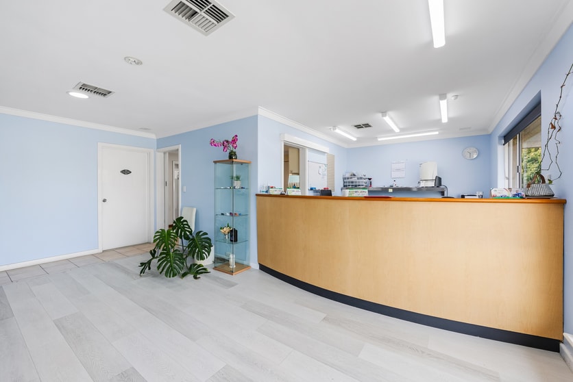Click to view all images 85 Warwick Road Duncraig WA 6023 - Image 3