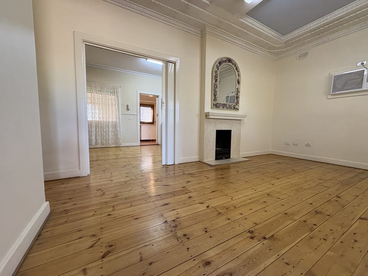 Click to view all images 52 Victoria Parade & 23 Tottenham Road Port Augusta SA 5700 - Image 2